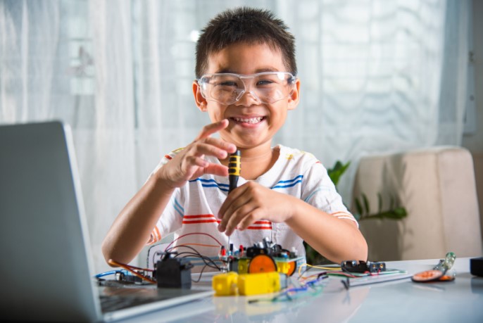 чому дітям варто вивчати програмування