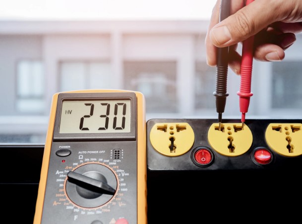 Рейтинг мультиметрів для професіоналів: Важливі функції та критерії вибору