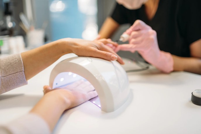 какой топ для гель лака лучше для тонких ногтей